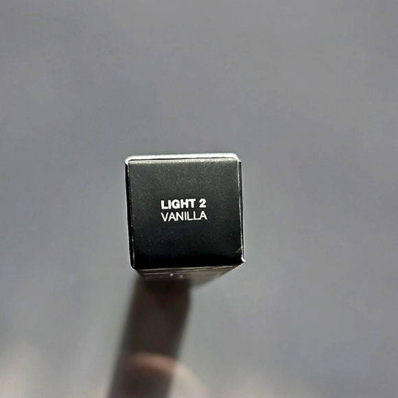 NARS Radiant Creamy Concealer - Picture 2 of 2